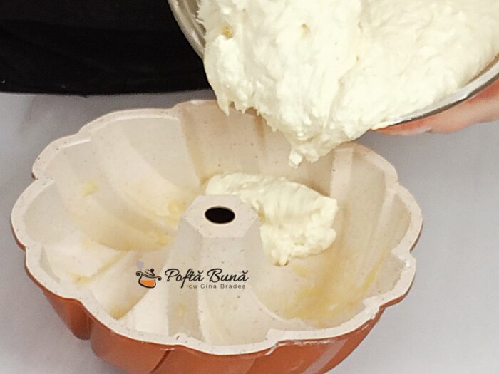 Chec cu portocale pufos reteta gina bradea 8 700x525 - Chec cu portocale