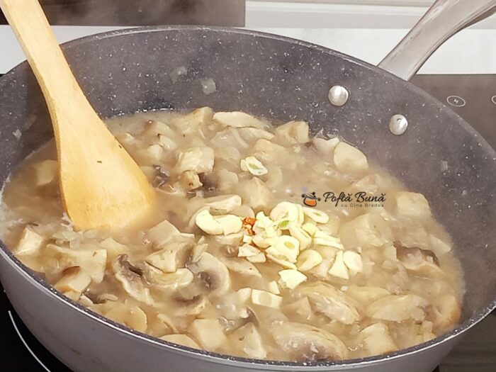 Ciulama de ciuperci Ciulama de ciuperci