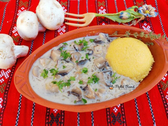 Ciulama de ciuperci Ciulama de ciuperci
