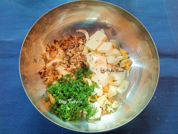 crema tartinabila oua fierte reteta gina bradea 2 697x525 - Crema tartinabila din oua fierte