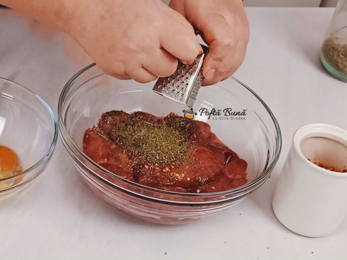 Ficatei pane la cuptor Ficatei pane la cuptor