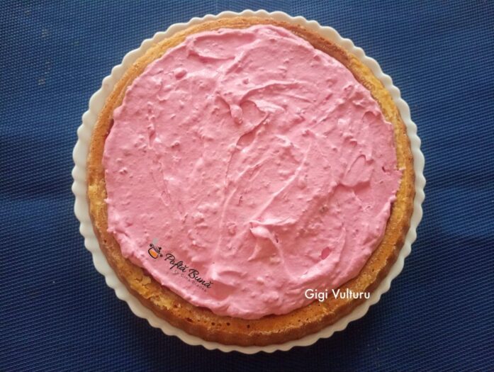 Tarta cu fructe de padure