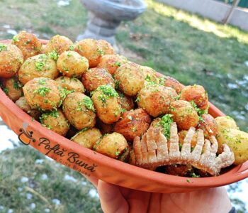 Cartofi noi cu usturoi si marar, la tigaie