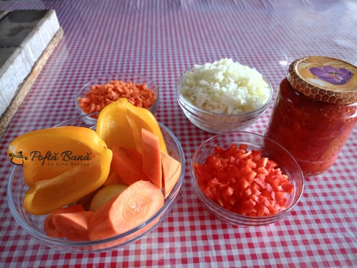 Ciorba de peste reteta din delta dunarii lipoveneasca gina bradea 2 700x525 - Ciorba de peste reteta din Delta Dunarii