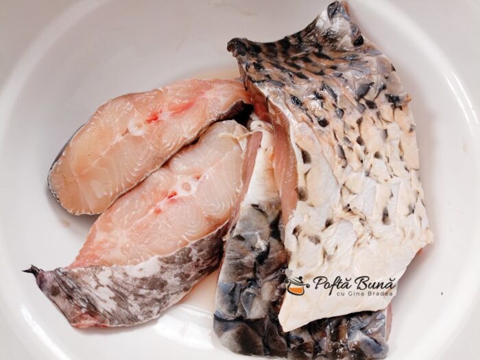 Plachie de peste crap somn reteta ca n delta gina bradea 2 700x525 - Plachie de peste crap si somn, reteta ca-n Delta