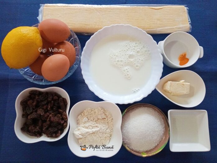 Melci din foietaj cu crema de vanilie si stafide Melci din foietaj cu crema de vanilie si stafide