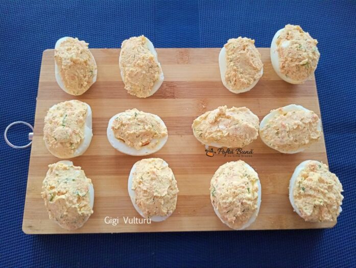 Oua umplute cu branza oua umplute branza reteta gina bradea 1 697x525 - Oua umplute cu branza