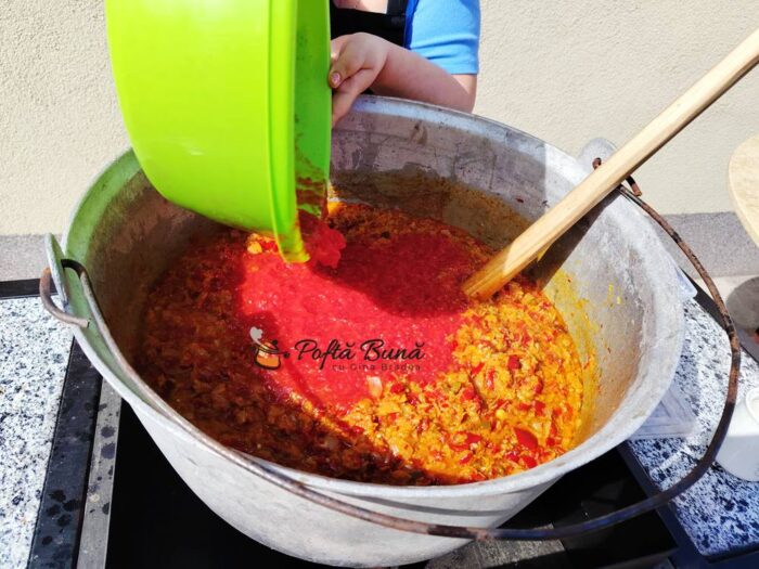 Reteta de zacusca de vinete 5 kg