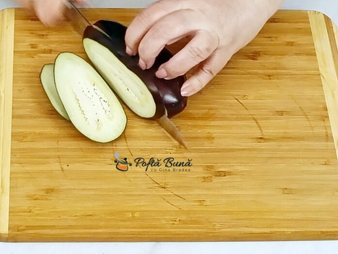 Tarta cu vinete si mozzarella, fara gluten Tarta cu vinete si mozzarella fara gluten reteta gina bradea 10 697x525 - Tarta cu vinete si mozzarella, fara gluten