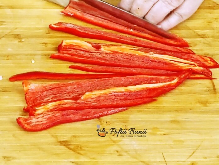 Tarta cu vinete si mozzarella, fara gluten Tarta cu vinete si mozzarella fara gluten reteta gina bradea 12 697x525 - Tarta cu vinete si mozzarella, fara gluten