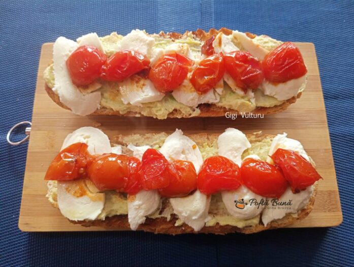 Bagheta cu rosii cherry, avocado si mozzarella Bagheta cu rosii cherry, avocado si mozzarella
