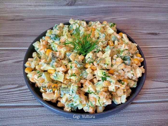 Salata de castraveti cu oua si porumb Salata de castraveti cu oua si porumb