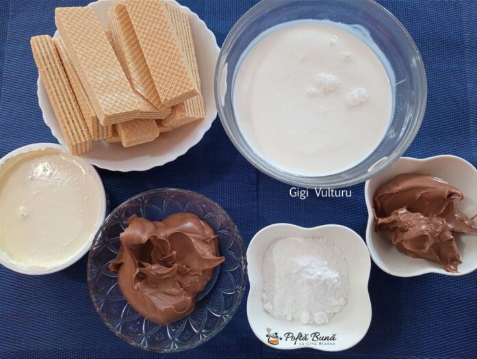 Cheesecake cu napolitane si crema de ciocolata