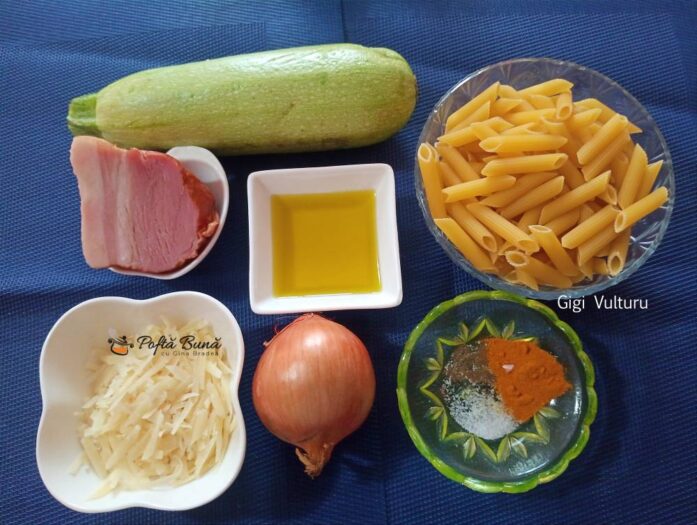 Paste cu dovlecei cu kaizer si curcuma Paste cu dovlecei cu kaizer si curcuma