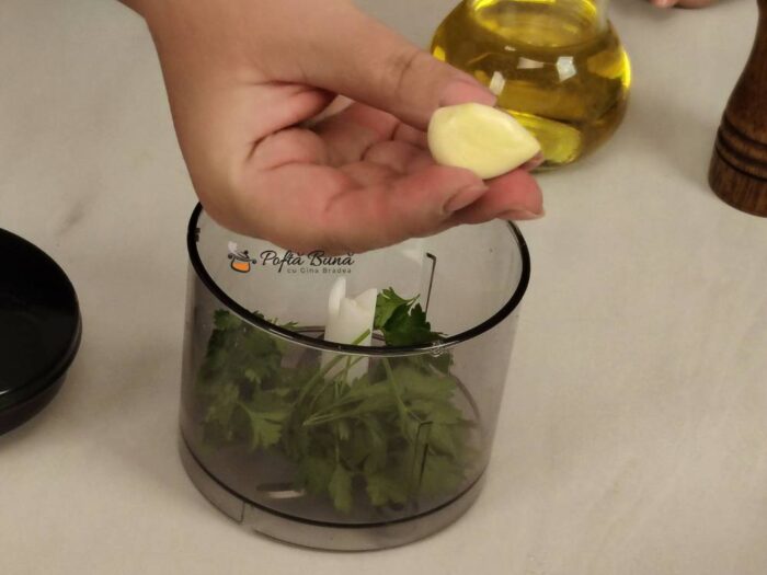 Vinete la cuptor cu parmezan Vinete la cuptor cu parmezan