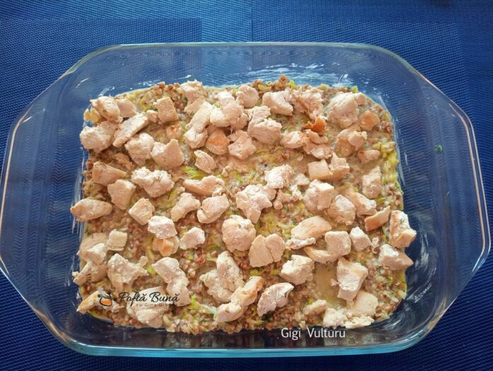 Hrisca cu dovlecei si piept de pui la cuptor Hrisca cu dovlecei si piept de pui la cuptor