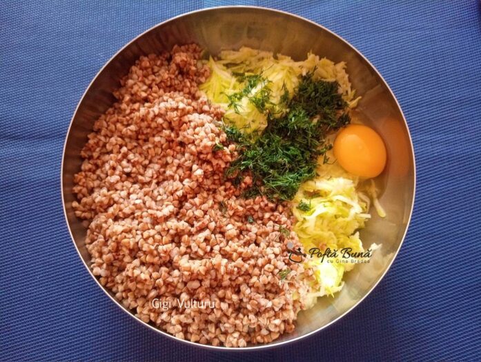 Hrisca cu dovlecei si piept de pui la cuptor Hrisca cu dovlecei si piept de pui la cuptor