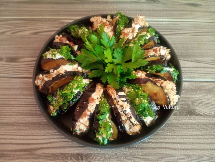 Vinete umplute cu branza Vinete umplute cu branza