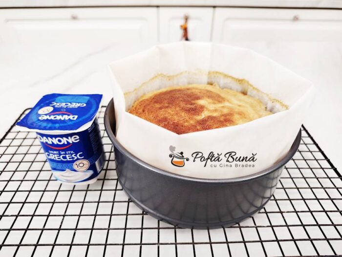 Cheesecake cu iaurt si banane, fara faina sau zahar