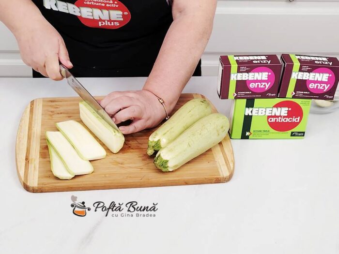 Dovlecei pane la cuptor cu mujdei reteta dietica Dovlecei pane la cuptor cu mujdei reteta dietica