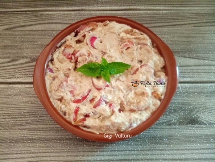 Crema cu ceapa rosie pentru bruschete Crema cu ceapa rosie pentru bruschete