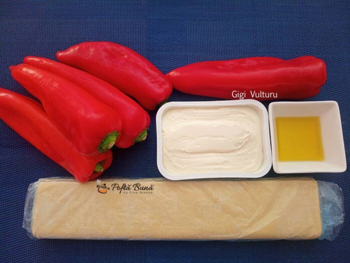 Foietaj cu crema de branza si ardei capia Foietaj cu crema de branza si ardei capia