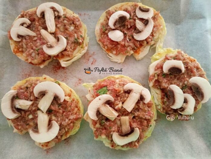 Varza cu carne tocata la cuptor