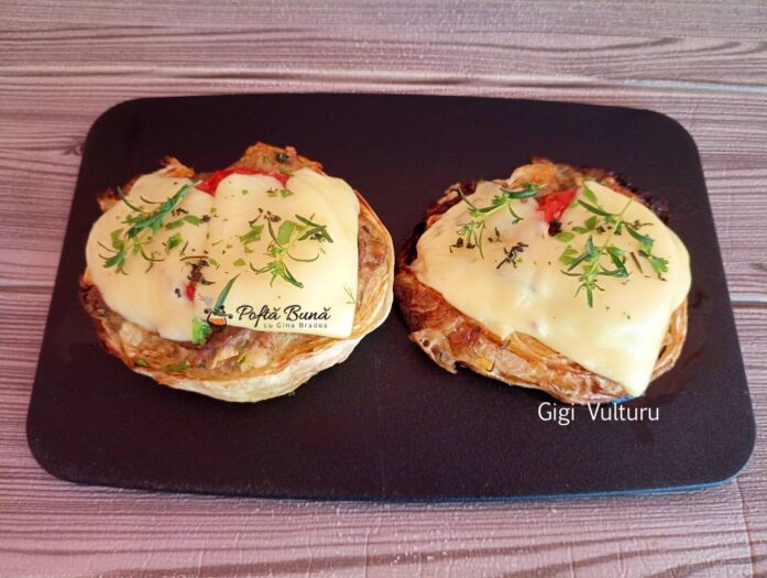 Varza cu carne tocata la cuptor