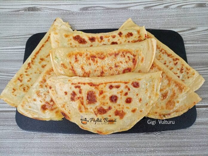 Placinte din aluat de clatite Placinte din aluat de clatite