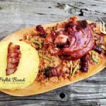 Varza cu ciolan afumat si carnati