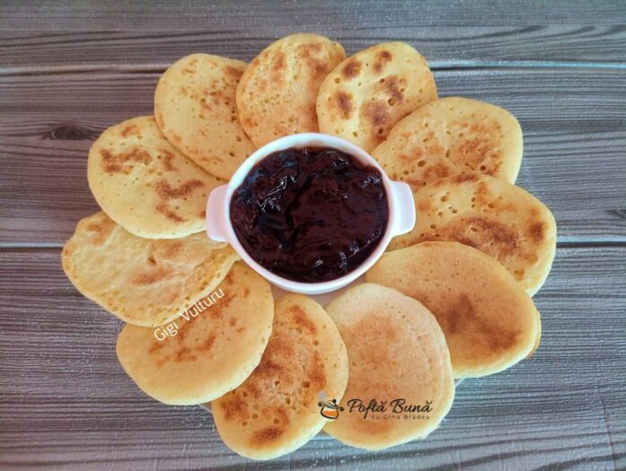 baghrir reteta clatite marocane 3 697x525 - Clatite baghrir reteta de clatite marocane