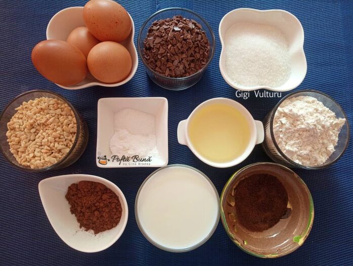 Chec cu cafea si ciocolata insiropat cu lapte chec cu cafea si ciocolata insiropat lapte reteta gina bradea 4 697x525 - Chec cu cafea si ciocolata insiropat cu lapte