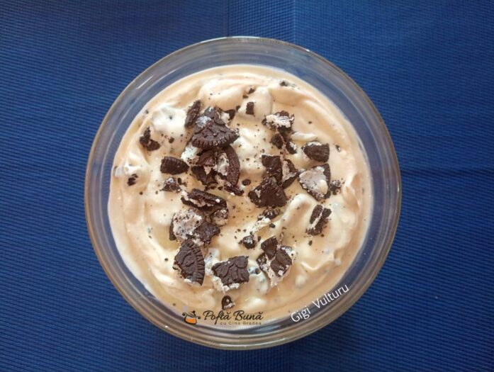 Cheesecake basc cu Oreo cheesecake basc cu oreo 1 697x525 - Cheesecake basc cu Oreo