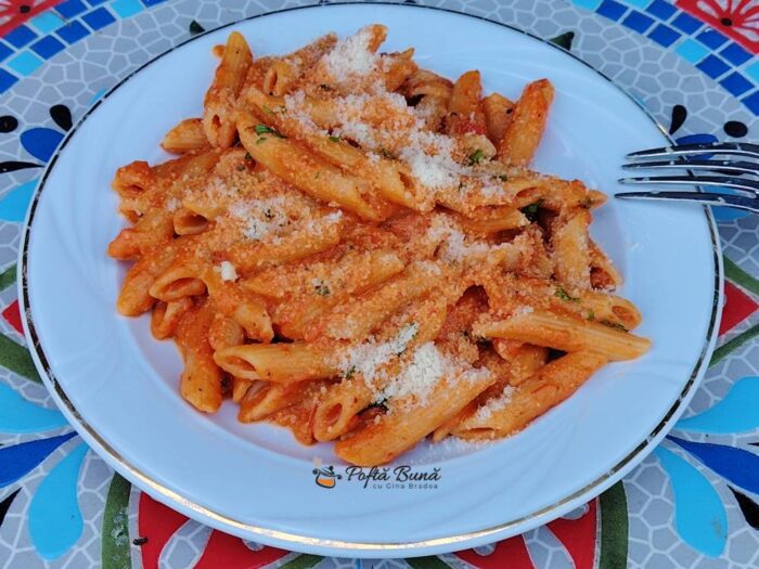 Paste cu rosii si branza la cuptor