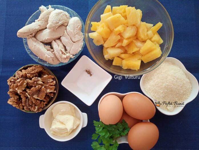 Salata de ananas cu piept de pui