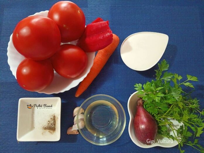 supa rosii coapte smantana cimbru 2 697x525 - Supa de rosii coapte cu smantana si cimbru