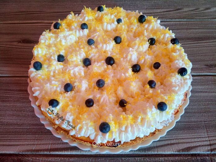 tarta fulgi ovaz lamaie lapte condensat gina bradea 3 697x525 - Tarta cu blat din fulgi de ovaz, lamaie si lapte condensat