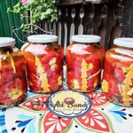 Gogosari in otet cu conopida, struguri, ciuperci, vinete