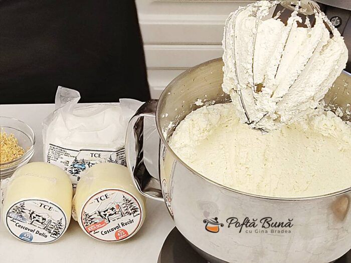 Prajitura cu branza de vaci reteta veche Prajitura cu branza de vaci reteta veche