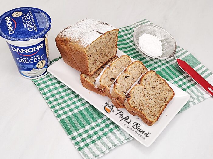 Chec cu iaurt si nuci cu 3-6 oua Chec cu iaurt si nuci cu 3-6 oua