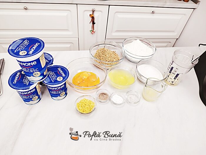 Chec cu iaurt si nuci Chec cu iaurt si nuci 2 tavi reteta gina bradea 2 700x525 - Chec cu iaurt si nuci