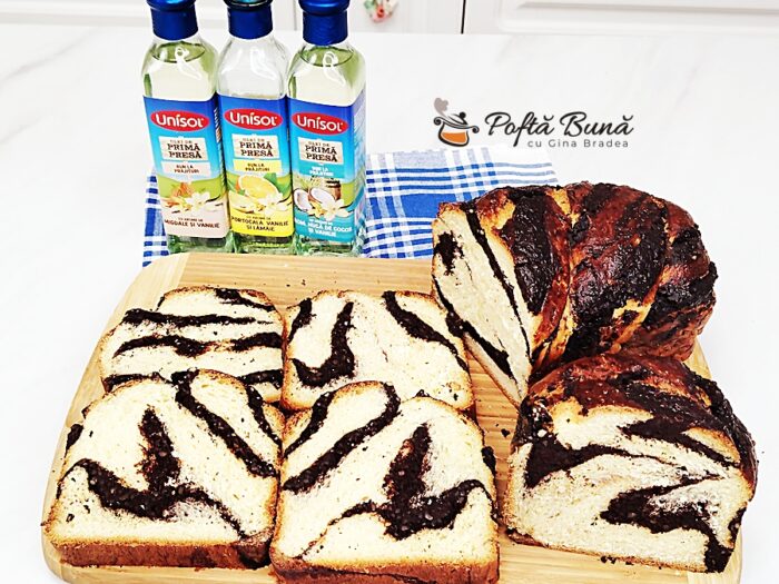 Cozonac pufos cu nuca si cacao Cozonac pufos cu nuca si cacao