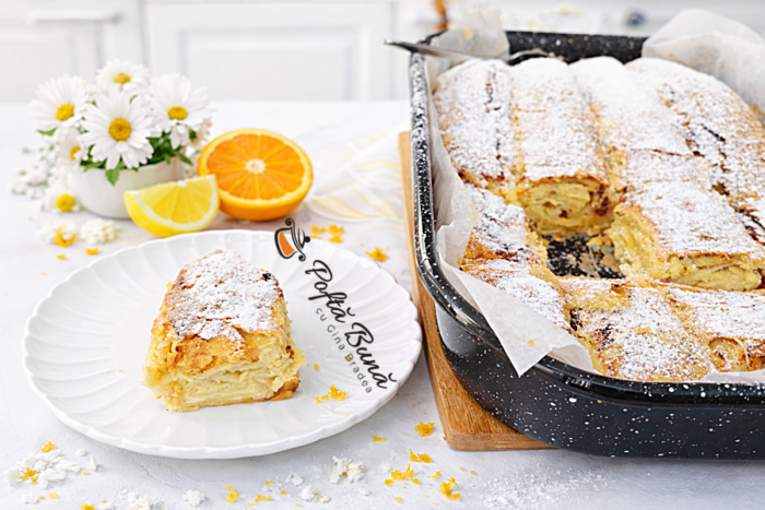 Placinta cu branza dulce si stafide, cu foi de casa