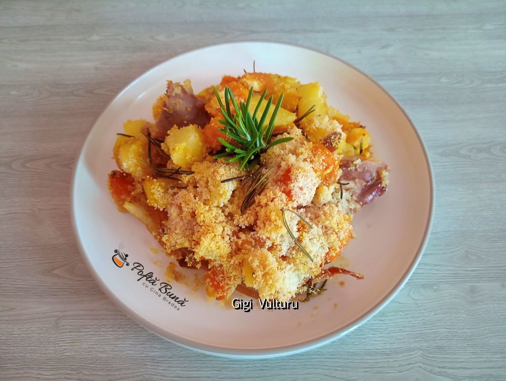 Cartofi si dovleac la cuptor cu prosciutto si cascaval Cartofi si dovleac la cuptor cu prosciutto si cascaval