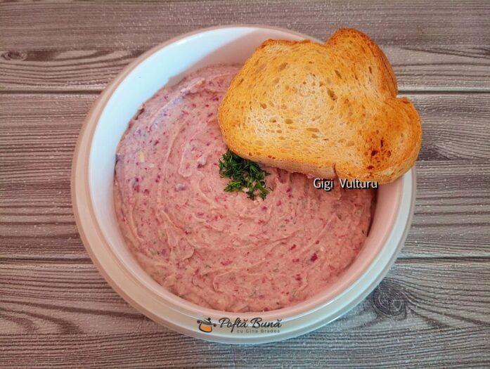 Pasta de fasole rosie cu branza topita