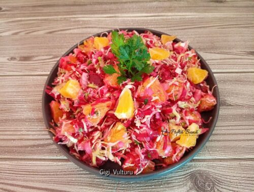 Salata de varza cu sfecla rosie si portocala