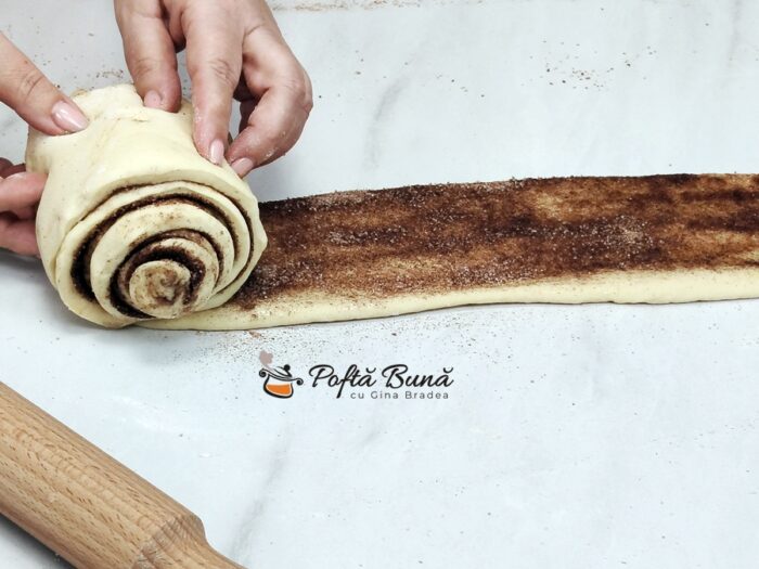 Rulouri cu scortisoara si crema de branza - cinnamon rolls