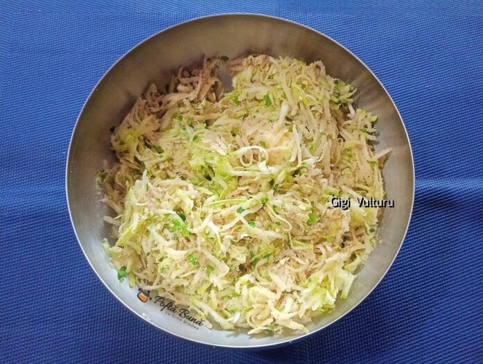 file peste dovlecei cartofi reteta 3 697x525 - File de peste cu dovlecei si cartofi