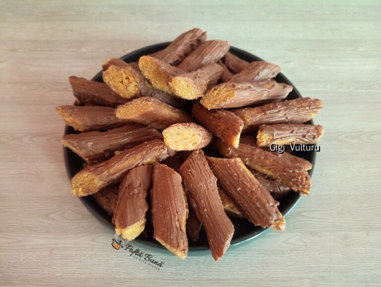 Fursecuri trunchi de copac