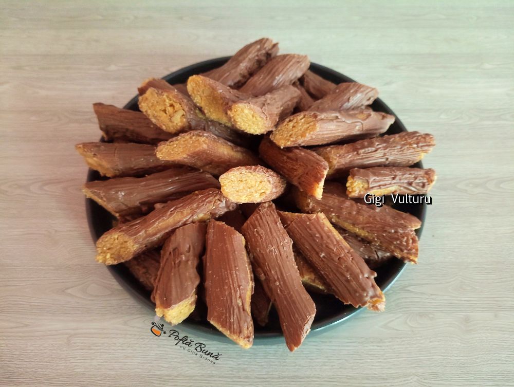 Fursecuri trunchi de copac